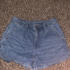 American Eagle mom jean shorts
